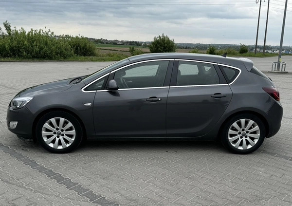 Opel Astra cena 18500 przebieg: 283000, rok produkcji 2010 z Rypin małe 79